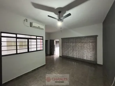 Casa com 2 Quartos à venda, 128m² no Centro, Mogi Mirim