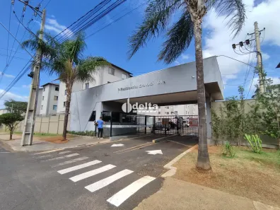 Apartamento com 3 Quartos para alugar, 56m² no Mansour, Uberlândia