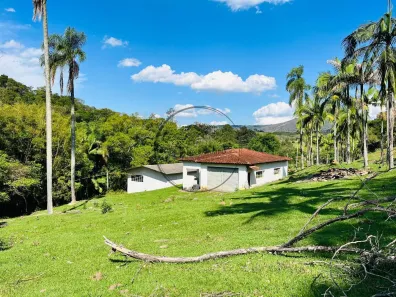 Fazenda/Sítio com 7 Quartos à venda, 400m² no Piracaia, Piracaia