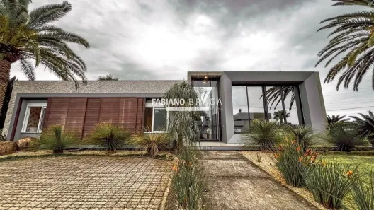 Casa de Condomínio com 4 Quartos à venda, 219m² no Atlântida-Sul, Osório