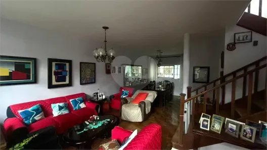 Casa com 3 Quartos para alugar, 140m² no Pinheiros, São Paulo