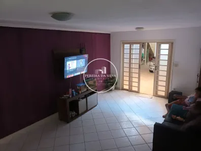 Sobrado com 4 Quartos à venda, 210m² no Jardim Sônia Inga, São Paulo