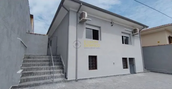 Casa com 3 Quartos para alugar, 222m² no Centro, Pindamonhangaba