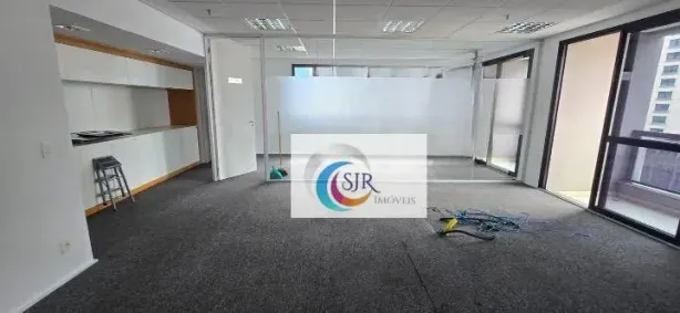 Sala Comercial para alugar, 350m² no Cerqueira César, São Paulo
