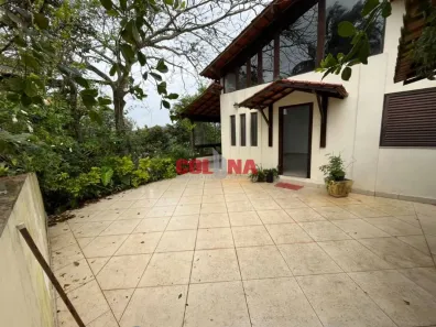 Casa com 2 Quartos para alugar, 120m² no Badu, Niterói