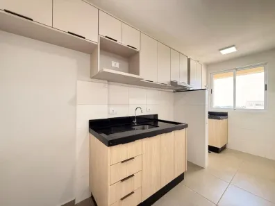 Apartamento com 2 Quartos para alugar, 51m² no Parque Industrial, Maringá