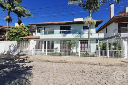 Casa com 4 Quartos para alugar, 186m² no Lagoa da Conceição, Florianópolis