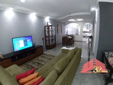 Sobrado com 3 Quartos à venda, 382m² no Parque Sevilha, São Paulo
