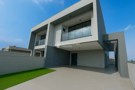 Sobrado com 3 Quartos à venda, 161m² no Forquilhinha, São José