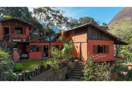 Casa com 5 Quartos à venda, 370m² no Itaipava, Petrópolis
