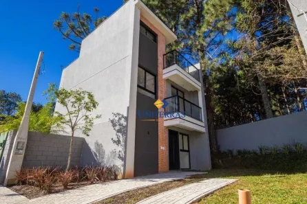 Sobrado com 3 Quartos à venda, 112m² no Santa Cândida, Curitiba