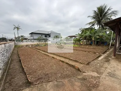 Lote/Terreno à venda, 1020m² no Iririú, Joinville
