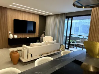 Apartamento com 4 Quartos à venda, 211m² no Jurerê, Florianópolis