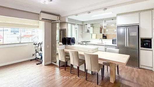 Apartamento com 3 Quartos à venda, 90m² no Centro, Florianópolis