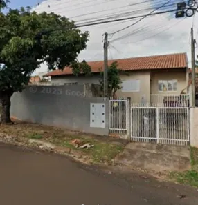 Casa com 2 Quartos para alugar, 85m² no Colúmbia, Londrina