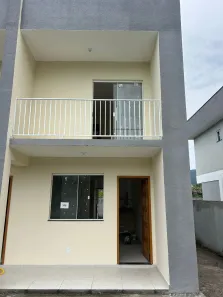Casa de Condomínio com 2 Quartos para alugar, 100m² no Itapeba, Maricá