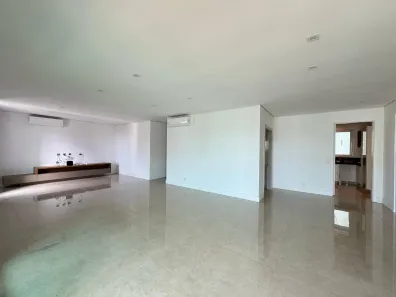 Apartamento com 3 Quartos à venda, 234m² no Gleba Fazenda Palhano, Londrina
