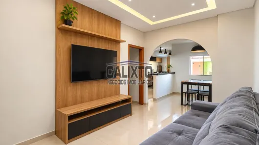 Casa com 2 Quartos à venda, 210m² no Jardim Ipanema, Uberlândia