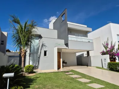 Casa de Condomínio com 3 Quartos à venda, 196m² no Vivendas do Arvoredo, Londrina