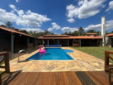 Fazenda/Sítio com 3 Quartos à venda, 270m² no Dona Catarina, Mairinque