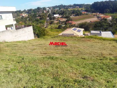 à venda, 940m² no Parque Residencial Helvetia, Taubaté
