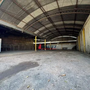 Galpão/Depósito/Armazém para alugar, 942m² no Estádio, Rio Claro