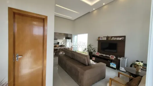 Casa com 3 Quartos à venda, 141m² no Jardim Inconfidência, Uberlândia