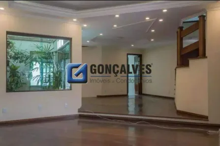 Sobrado com 4 Quartos para alugar, 322m² no Independência, São Bernardo do Campo