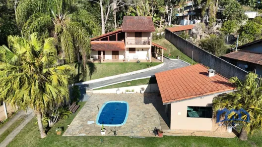 Fazenda/Sítio com 3 Quartos à venda, 1000m² no , Mairinque