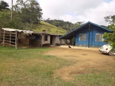 Fazenda/Sítio com 2 Quartos à venda, 100m² no Centro, Paraibuna