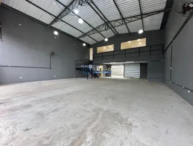 Galpão/Depósito/Armazém para alugar, 215m² no Vila Industrial, São Paulo