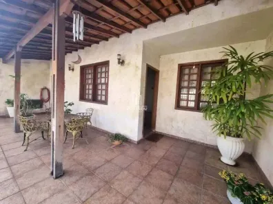 Casa com 4 Quartos à venda, 205m² no Alípio de Melo, Belo Horizonte