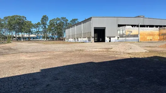 Galpão/Depósito/Armazém com 1 Quarto para alugar, 8000m² no Imboassica, Macaé