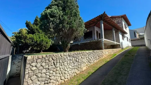 Casa com 4 Quartos à venda, 258m² no Centro, Araruama