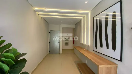 Apartamento com 2 Quartos para alugar, 55m² no Shopping Park, Uberlândia
