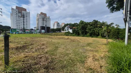 Lote/Terreno à venda, 3087m² no Atiradores, Joinville