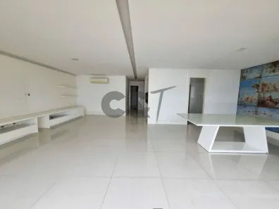 Apartamento com 3 Quartos à venda, 210m² no Moema, São Paulo