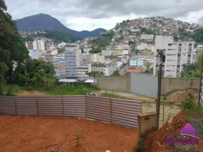 Lote/Terreno à venda, 720m² no Jardim Europa, Teresópolis