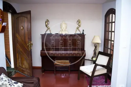 Casa com 3 Quartos à venda, 250m² no Jardim Colonial, São Paulo