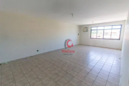 Sala Comercial para alugar, 55m² no Centro, Rio das Ostras