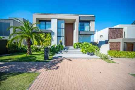 Casa de Condomínio com 4 Quartos à venda, 510m² no Vilarejo, Carapicuíba