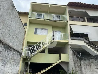 Casa com 3 Quartos à venda, 220m² no Piratininga, Niterói