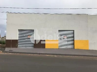 Ponto Comercial para alugar, 60m² no Loteamento Residencial Pequis, Uberlândia