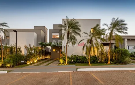 Casa de Condomínio com 3 Quartos à venda, 150m² no Jardins Berlim, Senador Canedo
