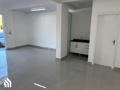 Sala Comercial para alugar, 48m² no Vila Operária, Itajaí