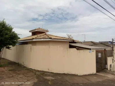 Casa com 3 Quartos à venda, 90m² no Jardim Balneário, Presidente Prudente