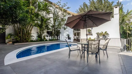 Casa com 3 Quartos à venda, 370m² no Jardim Leonor, São Paulo