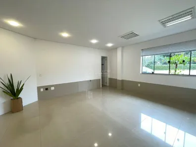 Sala Comercial para alugar, 29m² no Ariribá, Balneário Camboriú