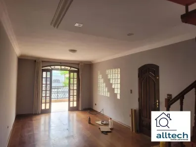 Sobrado com 3 Quartos para alugar, 235m² no Jardim Brasília (Zona Leste), São Paulo