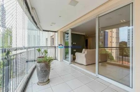 Apartamento com 3 Quartos à venda, 140m² no Itaim Bibi, São Paulo